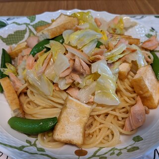 鮭と春野菜のオイルパスタ